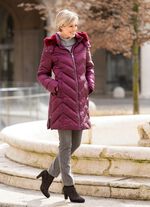 Kort kappa med sicksackquiltning 