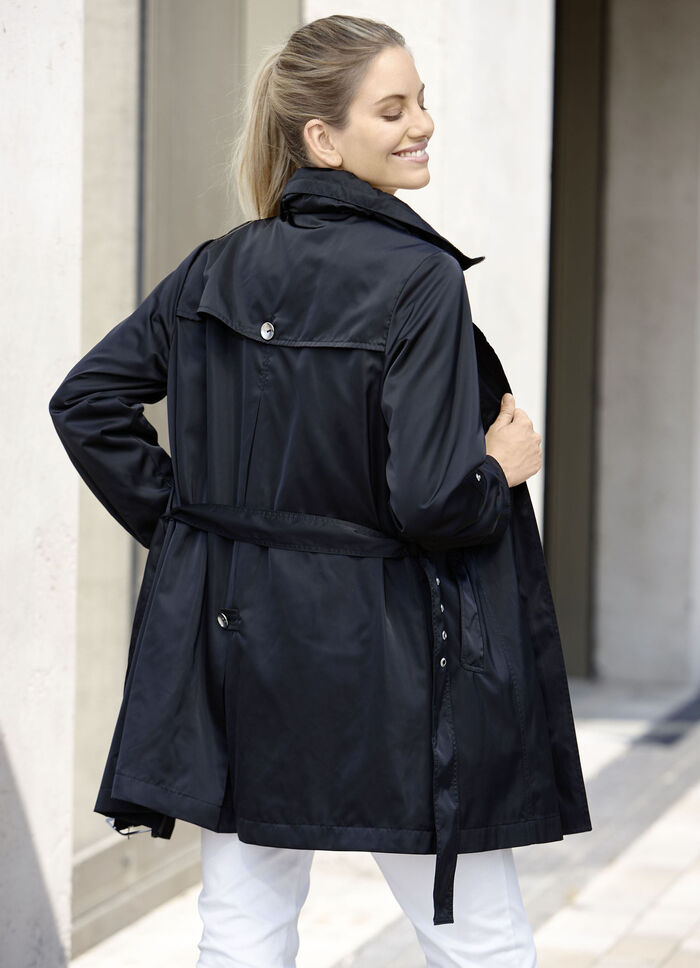 Lång jacka med skärp i trench-look 