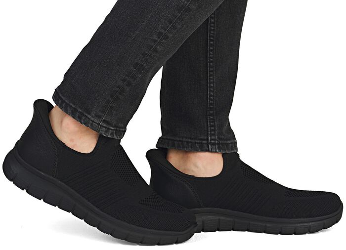 Rieker, l&auml;tta herrtofflor, med f&ouml;rst&auml;rkt h&auml;lkappa 