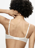 Triumph Signature Transparent bygel-bh med mjukt vadderade kupor ECRU