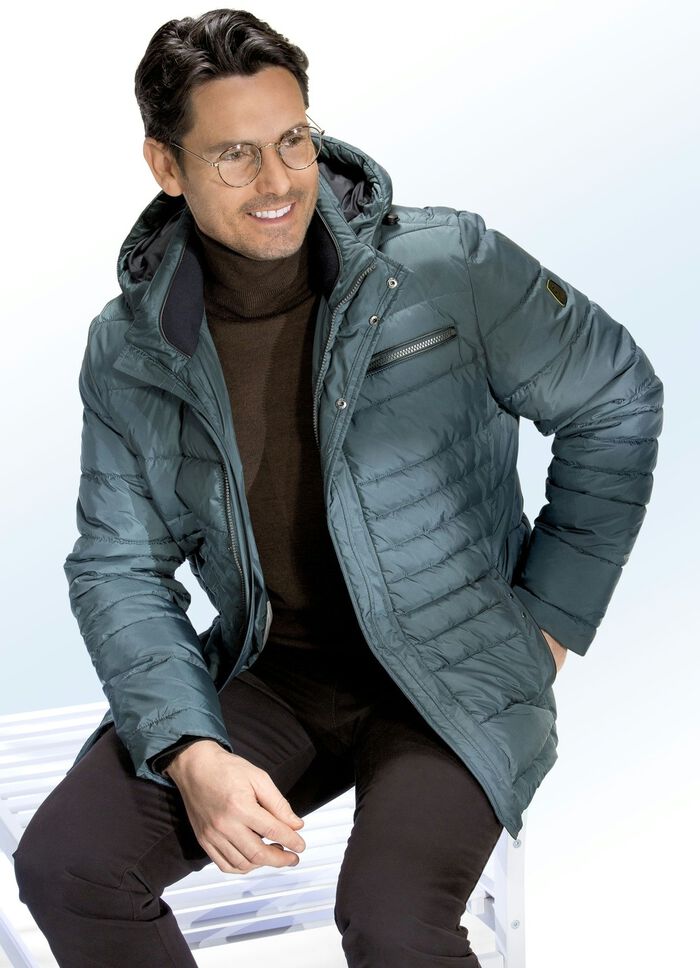 Quiltad, kort jacka fr&aring;n Cabano 