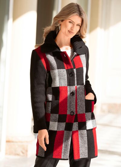 stickad kappa i jacquarddesign 