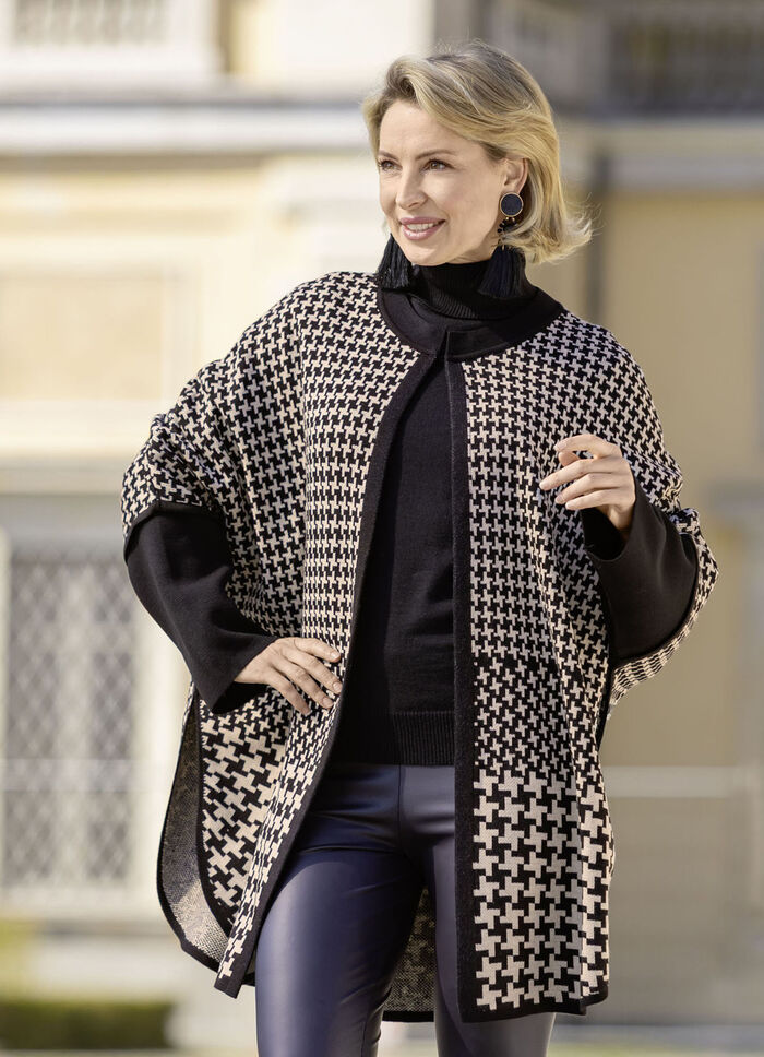 Öppen poncho framtill 