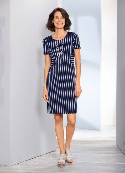 Klä dig i en trendig randig look 