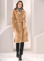 Kappa med sk&auml;rp och dolda tryckknappar 