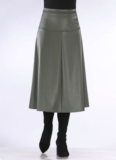 Kjol i form av l&auml;tt tallriksform 