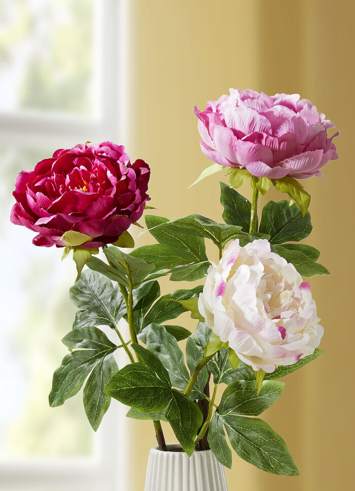 Pionblommor gjorda av högkvalitativt konst- och textilmaterial i ett set om 3 