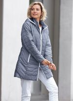 L&aring;ng jacka med minimal design 