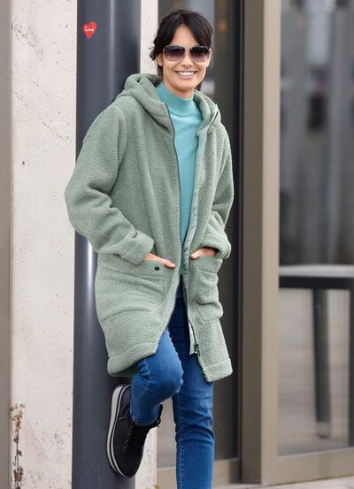 L&aring;ng jacka med fast huva 