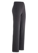 N&aring;lstrecksbyxor i moderiktig bredd 