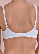 Triumph Modern Lace+Bomull bygelbh med elastisk spets 