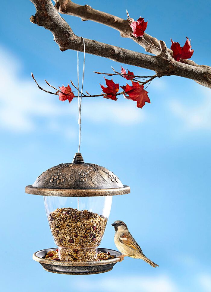 F&aring;gelmatare med antik look 