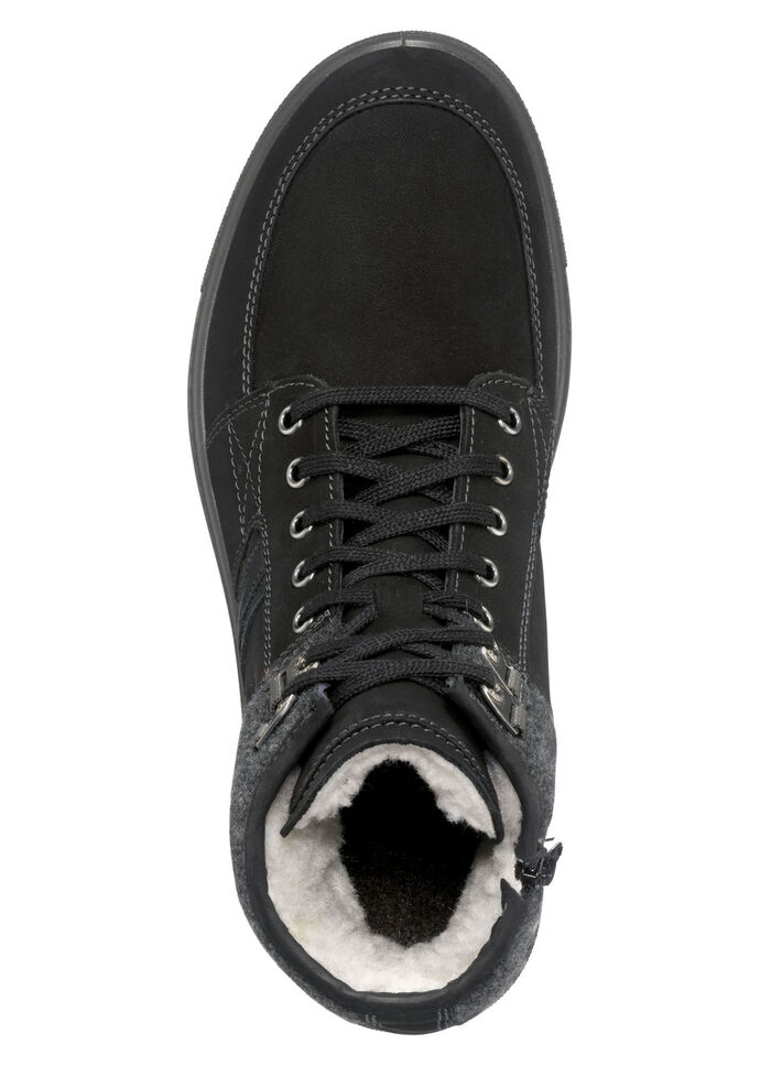 Känga med snörning i modern design SVART