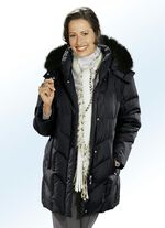 Dunjacka med avtagbar fuskp&auml;lskant p&aring; huvan 