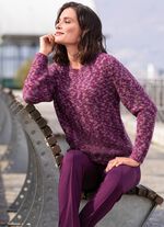 Jumper tillverkad av h&ouml;gkvalitativt boucl&eacute;-garn MAGENTA-LILA-FLERF&Auml;RGAD