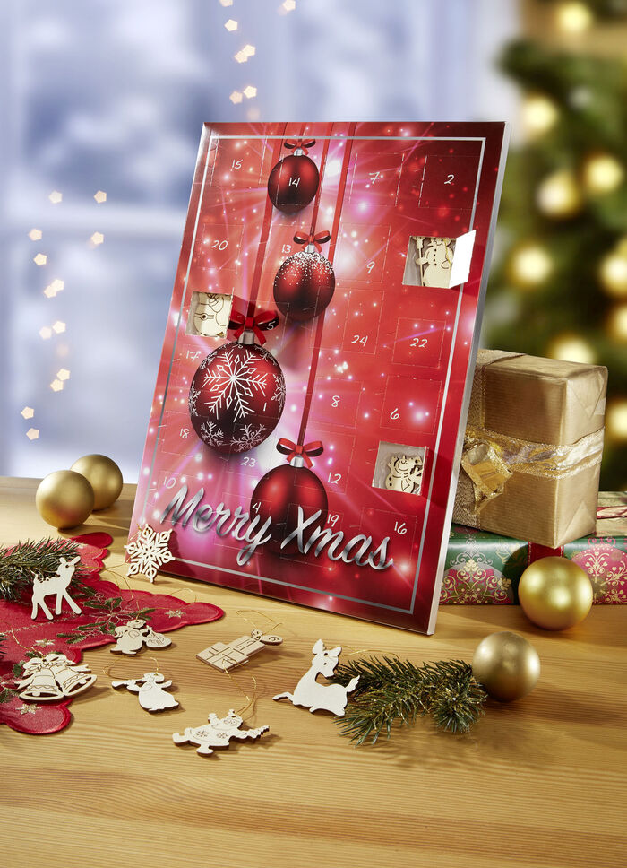 Adventskalender med äkta träfigurer 