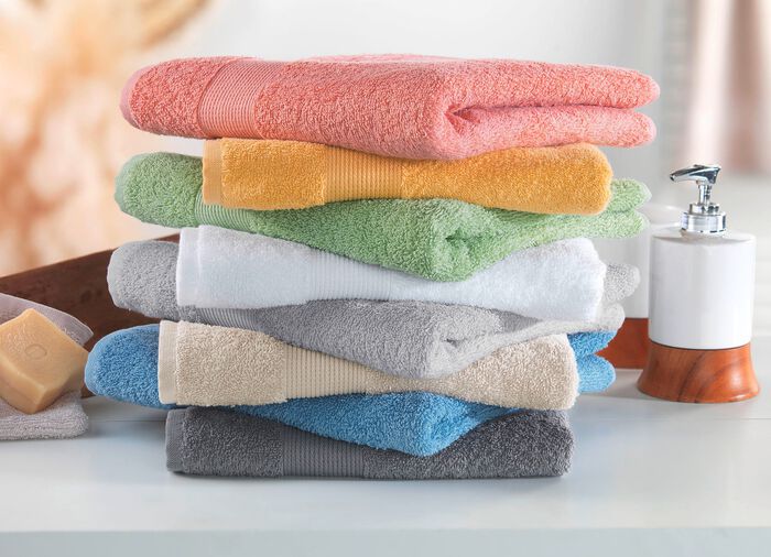 Mysig frott&eacute;serie med kant BEIGE