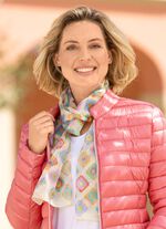 halsduk med fantasidesign 