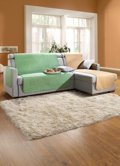 Fåtölj, soffa och armstödsskydd med bandkant 