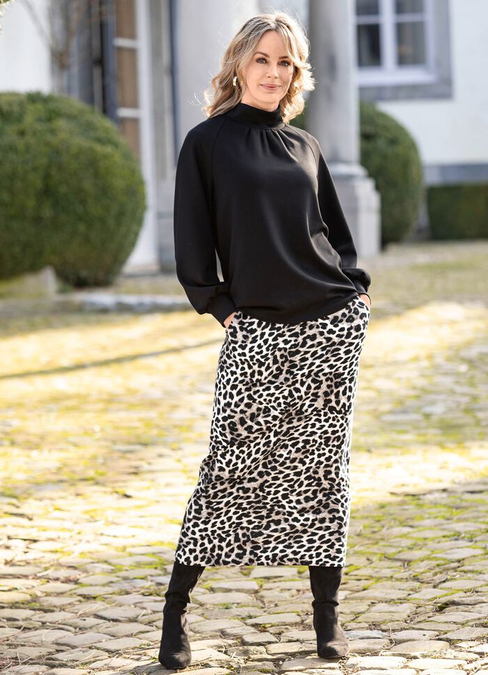 Kjol i trendigt leopardm&ouml;nster 