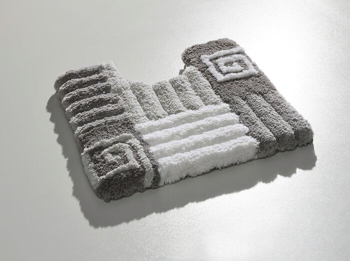 Badrumsset med halkfri rygg GR&Aring;