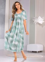 Nattlinne med quiltning och veck 