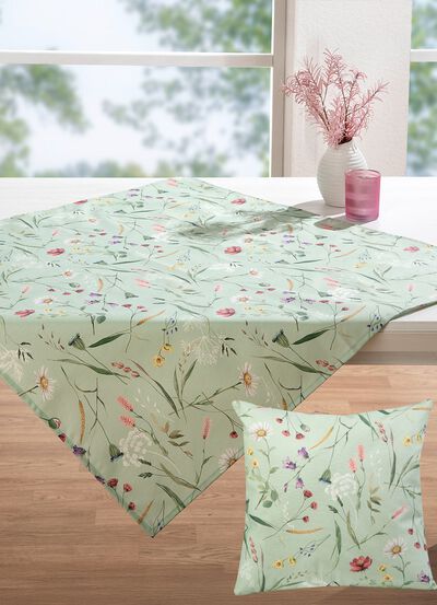 Bord- och rumsdekoration med fl&auml;ckskyddande yta 