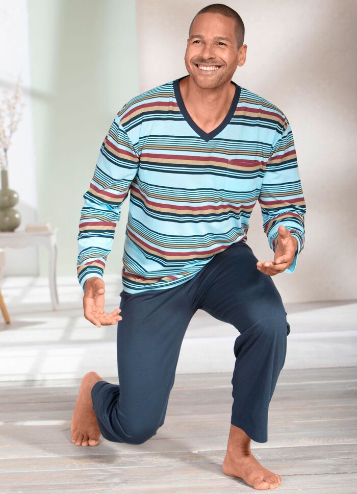 Tv&aring; paket med V-ringad pyjamas 