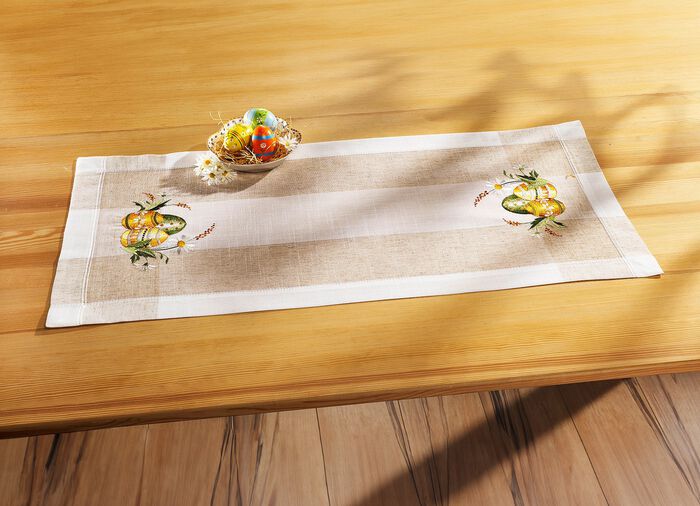 Charmiga accessoarer med ett f&auml;rgglatt p&aring;sk&auml;ggsmotiv 