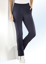 Sportiga byxor i nuvarande ankellängd MARIN