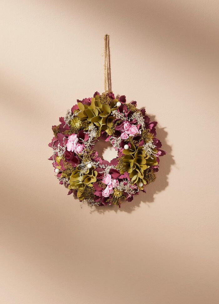 V&auml;ggkrans med olika blommor 