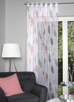 Gardin med prickigt v&aring;gm&ouml;nster 