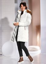 Kort kappa med avtagbar huva 