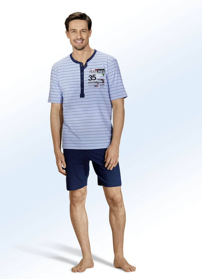 Två paket shorts med lång knappslå, garnfärgad randig design och tryckt motiv 