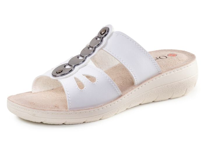 Mulor med gl&auml;nsande smycken 