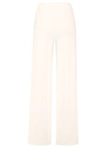 Byxor i moderiktig bredd 