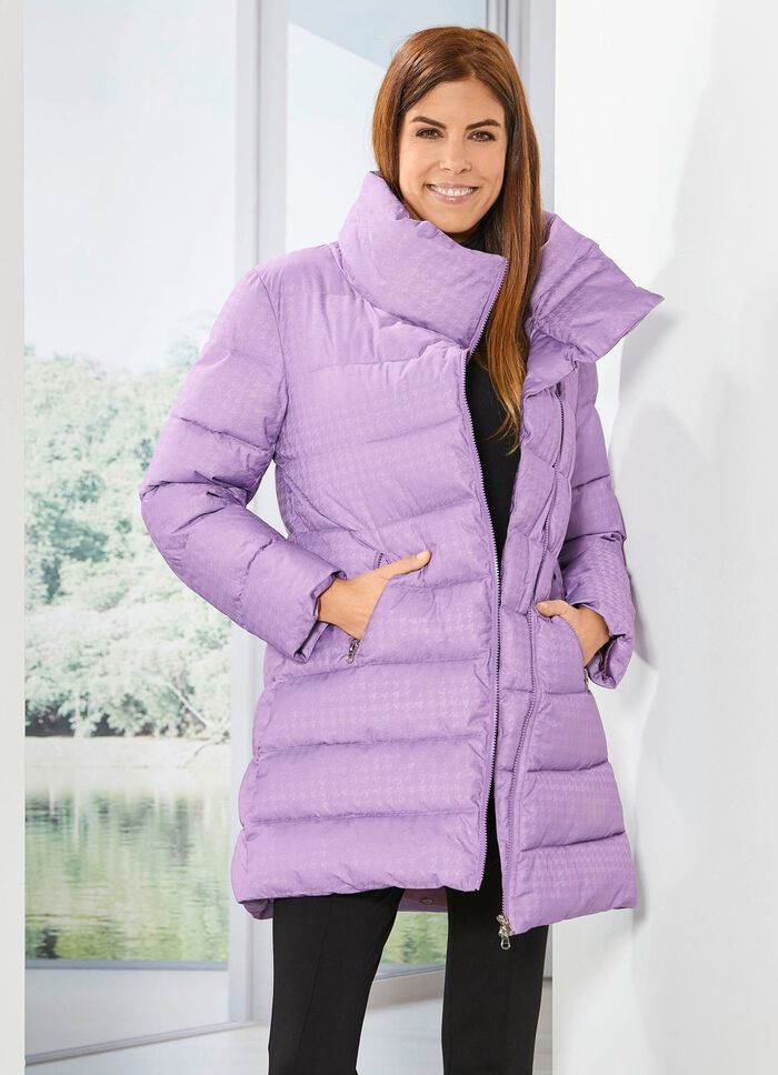 L&aring;ng jacka med en subtilt gl&auml;nsande houndstooth-design 