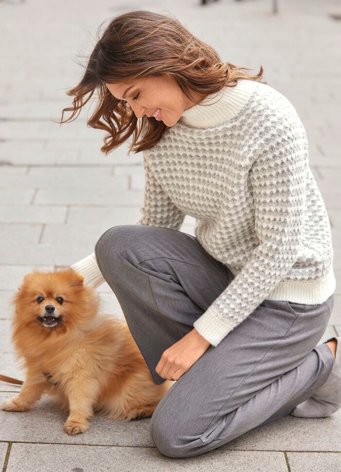 Tr&ouml;ja med utarbetad struktur 