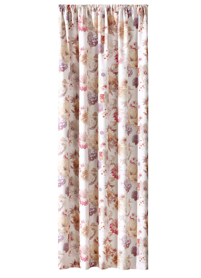 Blommig design över gardinen, 