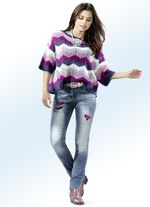 Jeans med aktuella cut-out-effekter JEANS BL&Aring;