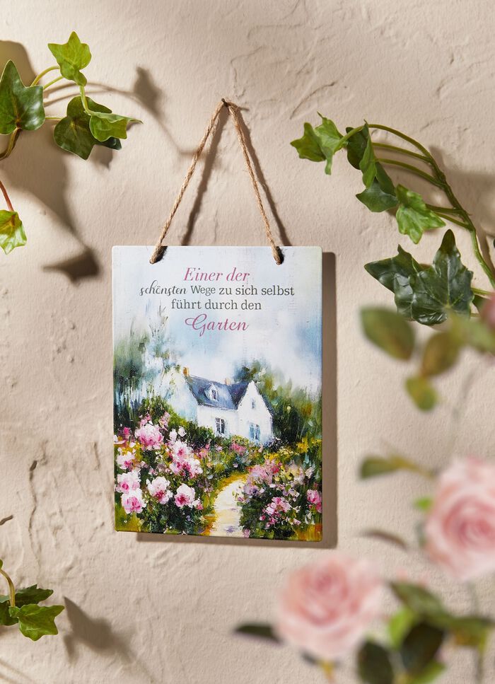 Romantisk tr&auml;dg&aring;rdsskylt i metall 