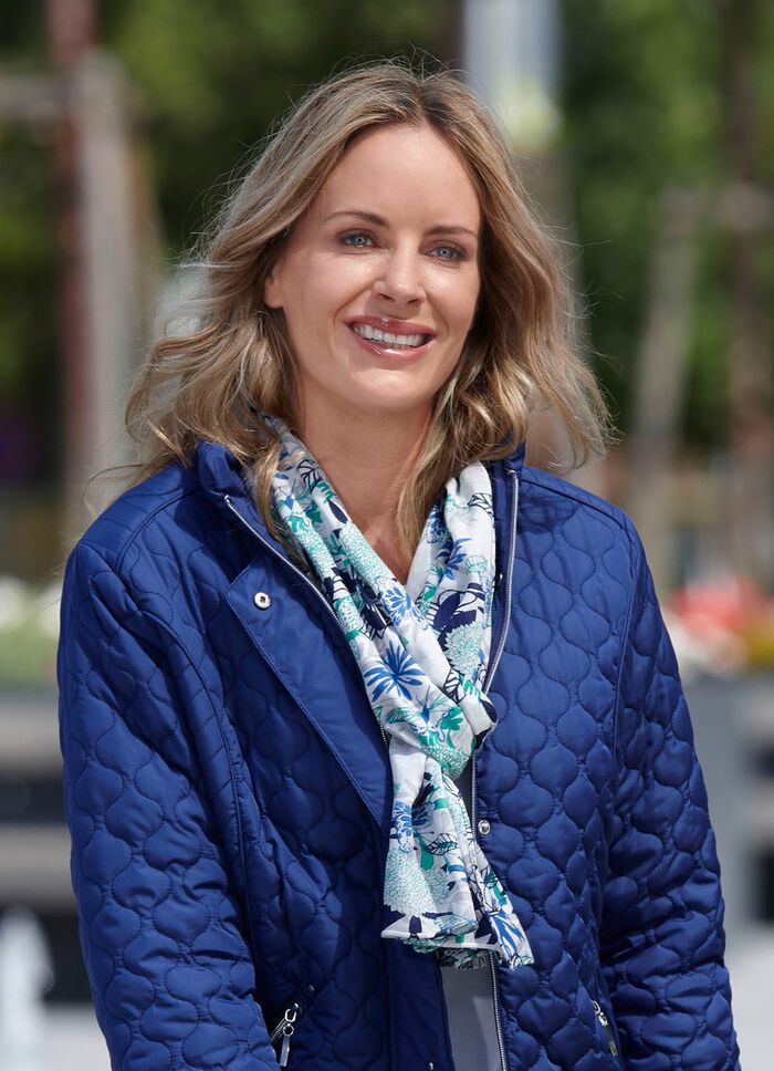 Halsduk med fantasiblommadesign 