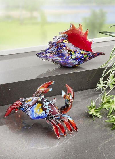 Färgglada glasfigurer 