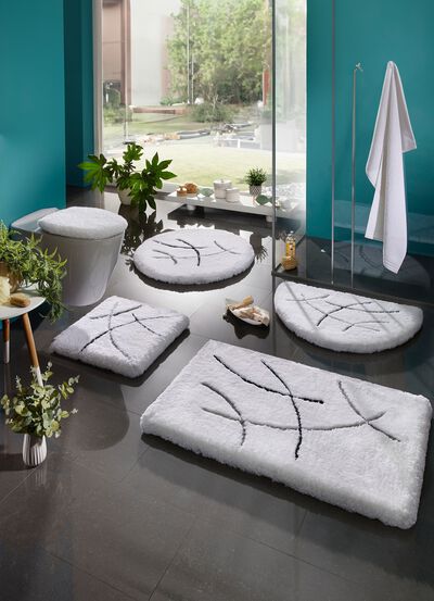 Badrumsset i barfotamjuk kvalitet 