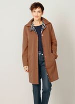 V&auml;ndbar kappa med djurtryck 