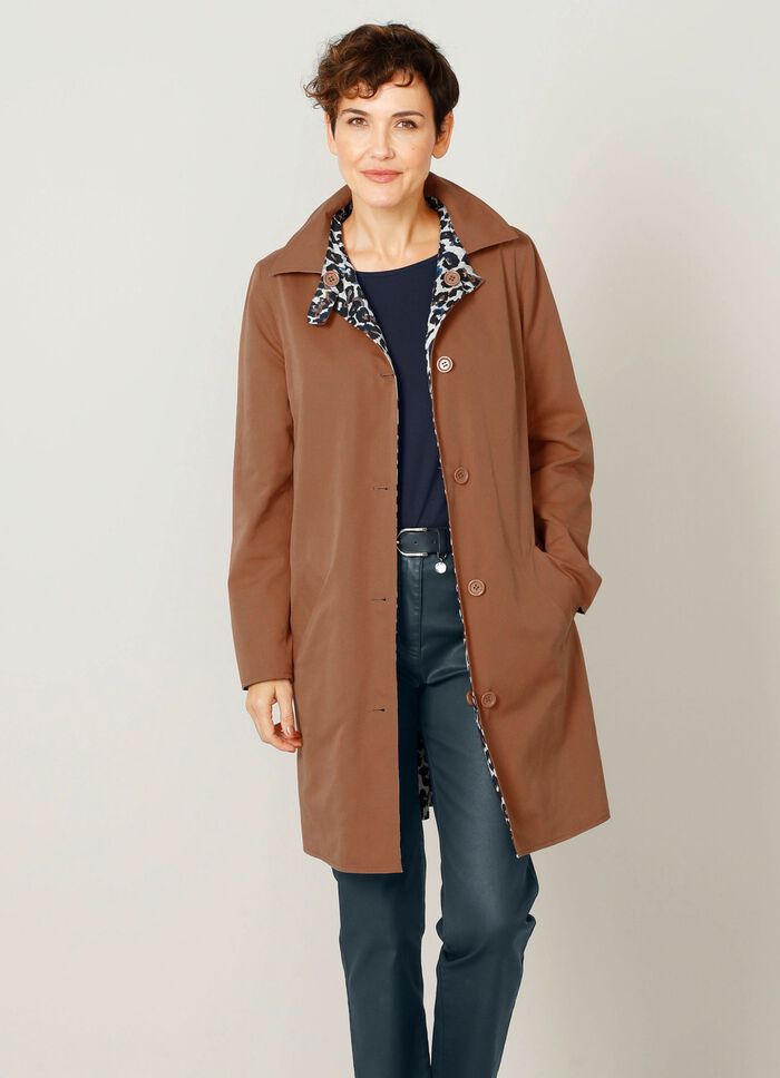 V&auml;ndbar kappa med djurtryck 