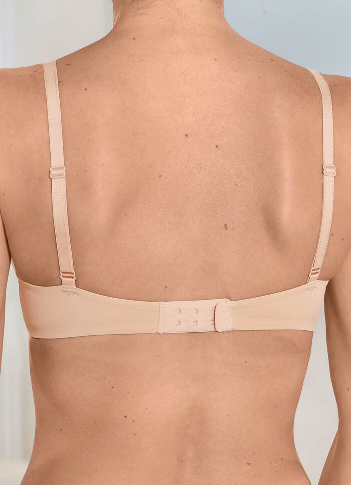 Triumph Body MakeUp Illusion Spets-BH med flexibla komfortbyglar 