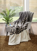 Filt i trendigt leopardmönster 
