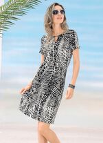 Laurina kl&auml;nning med briljant f&auml;rgad design 