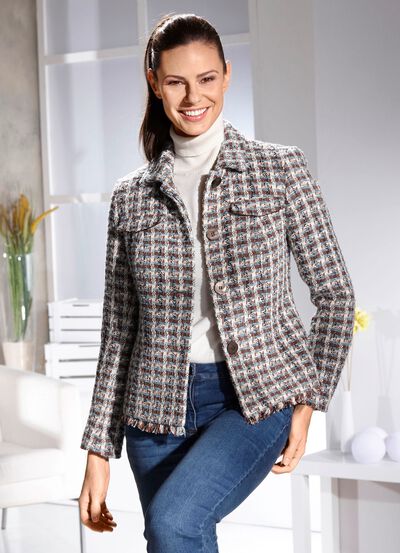 Kort kavaj i Chanel-look 